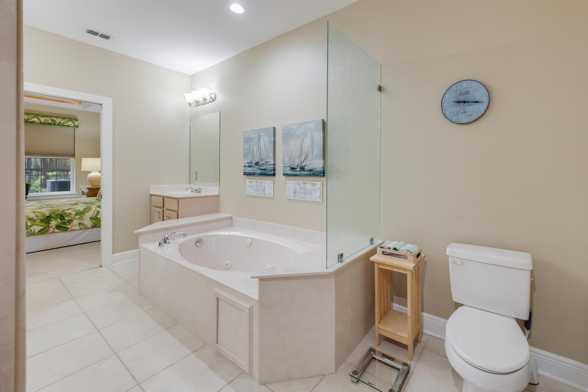 DIAMOND LAKES - Residential