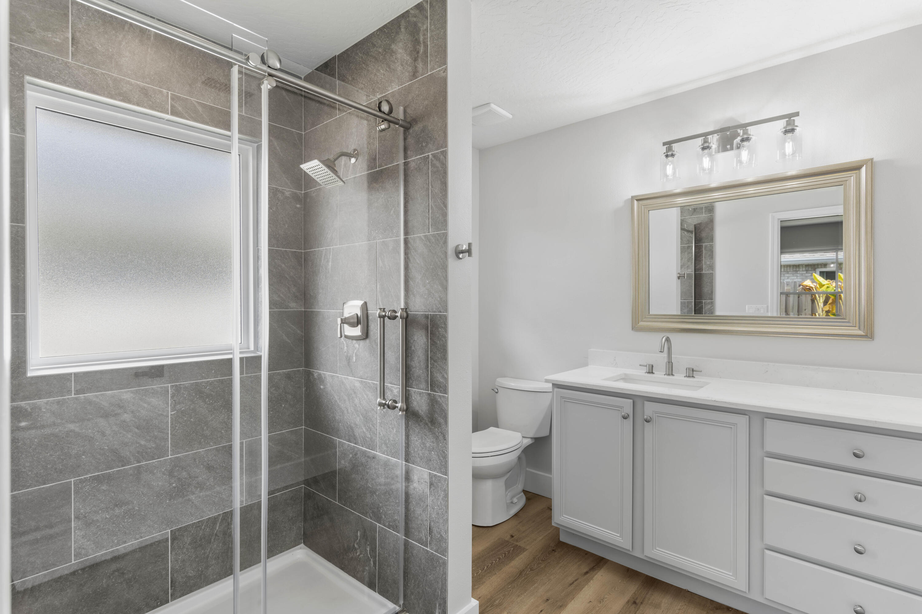 NORTH RIDGE CREEK S/D 1ST ADDN - Residential