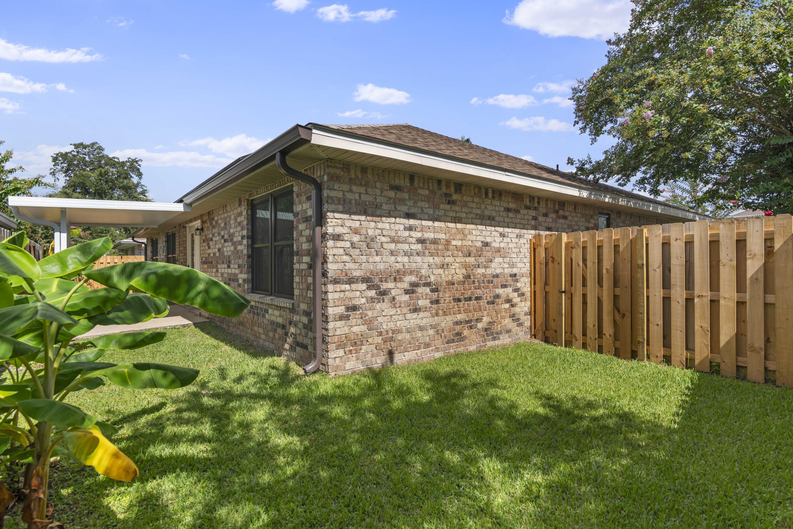 NORTH RIDGE CREEK S/D 1ST ADDN - Residential