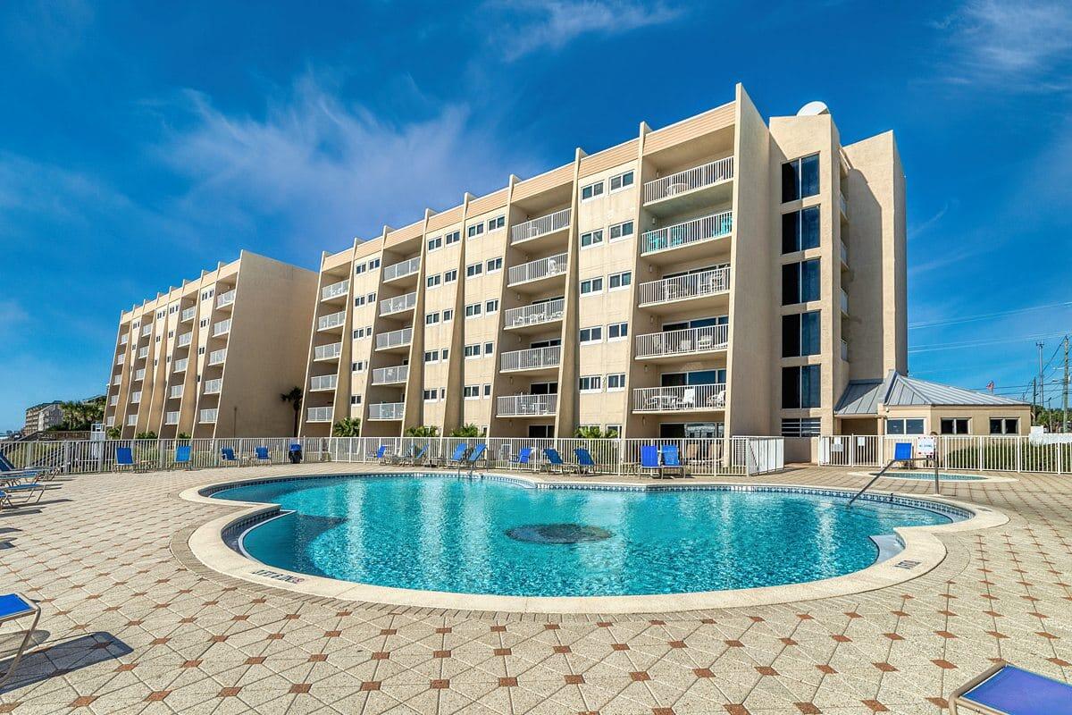 BEACH HOUSE CONDO PH 1 - Residential