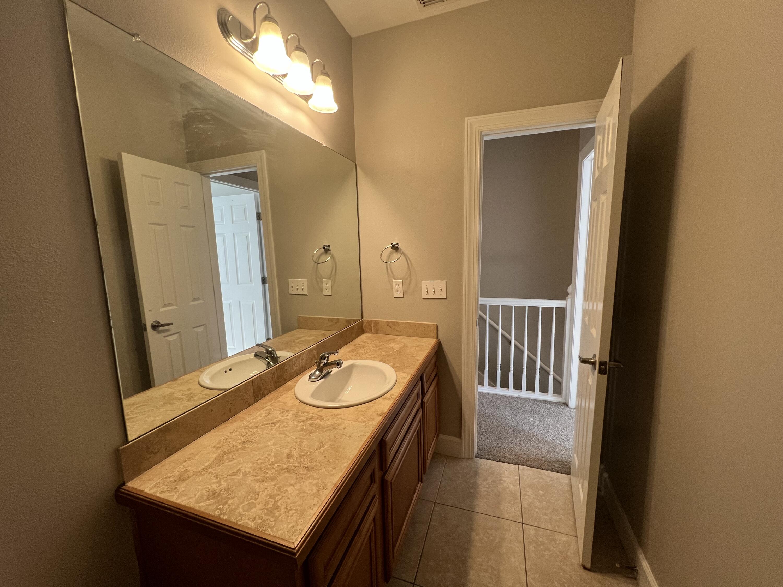 PALMS OF FREEPORT - Residential Lease