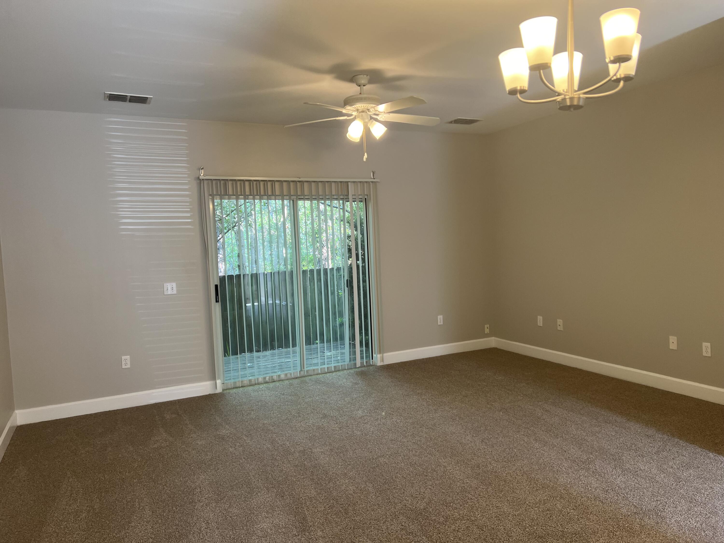 PALMS OF FREEPORT - Residential Lease