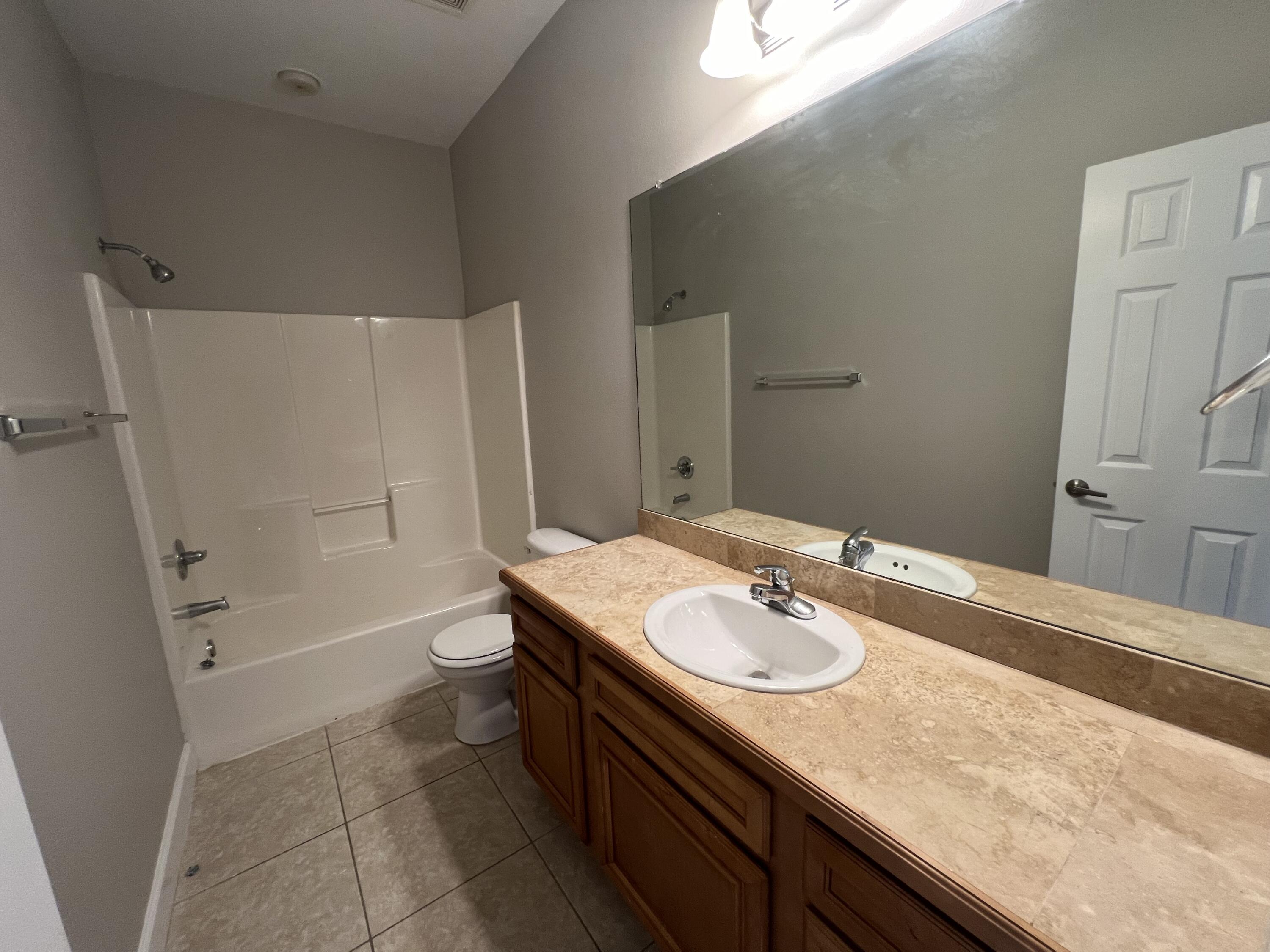 PALMS OF FREEPORT - Residential Lease