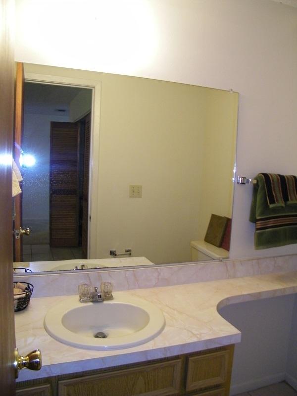 OAK TREE MANOR - Residential Lease