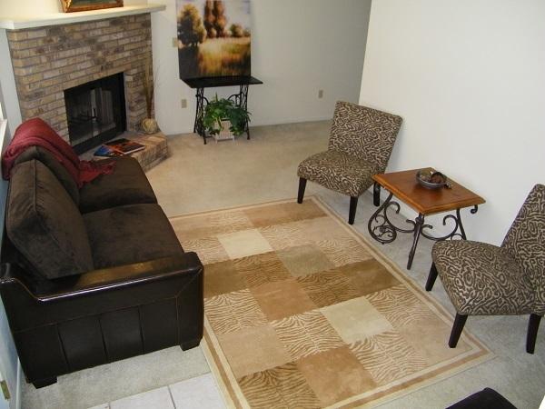 OAK TREE MANOR - Residential Lease