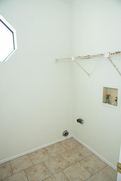 MONTAGE MANOR - Residential Lease