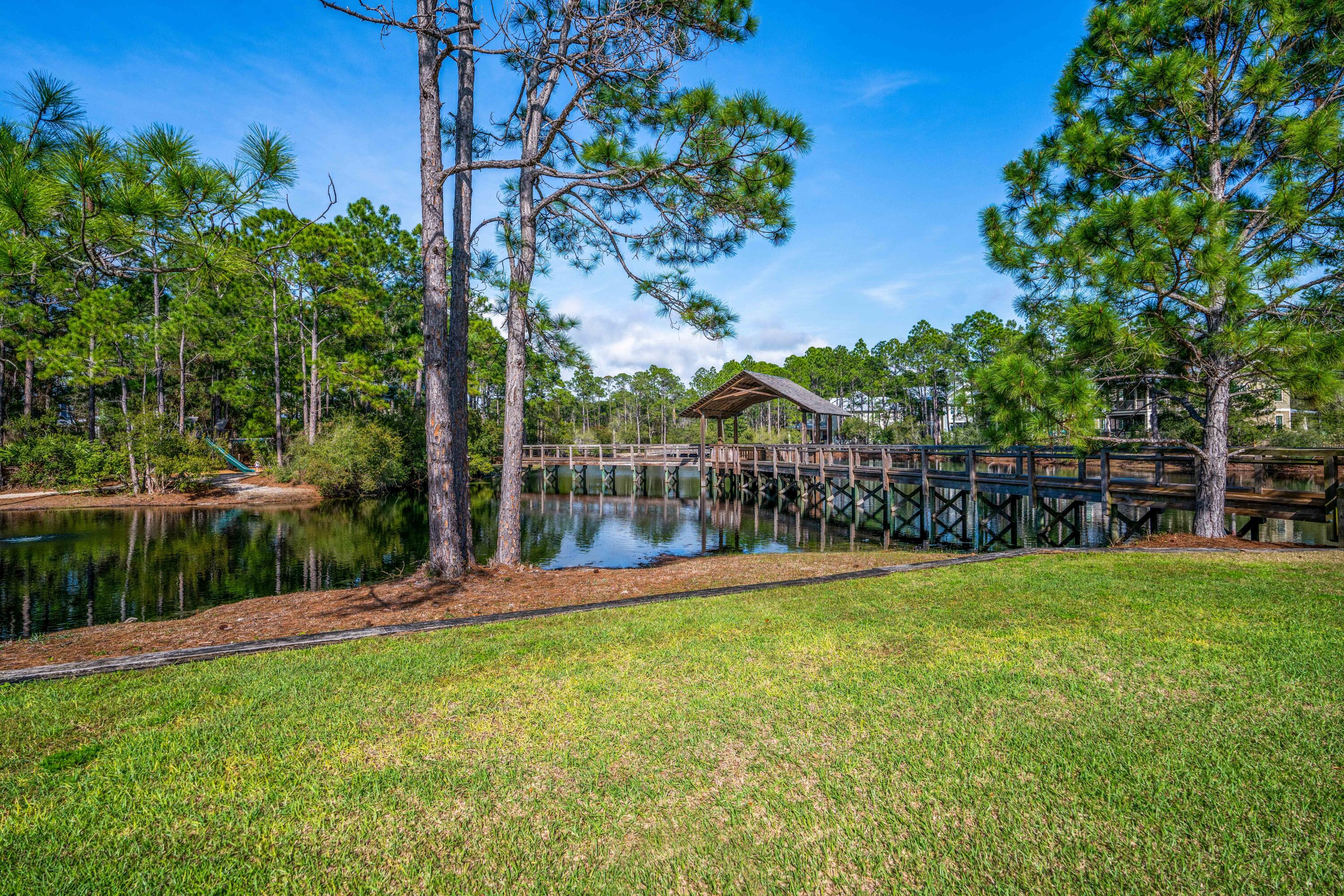 FOREST LAKES - Land