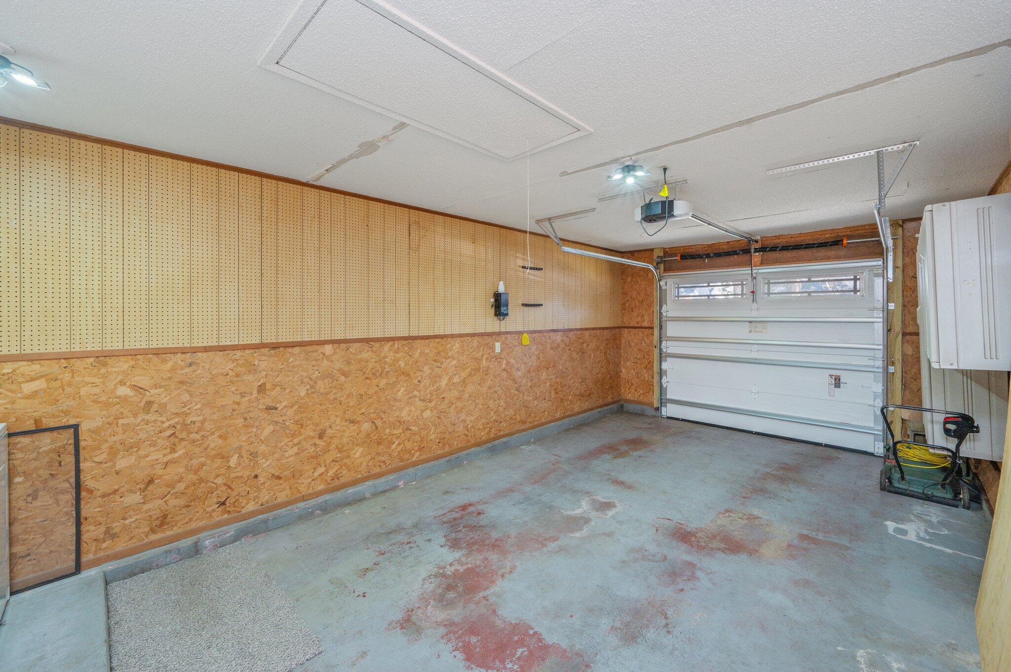 CEDAR RIDGE - Residential Lease