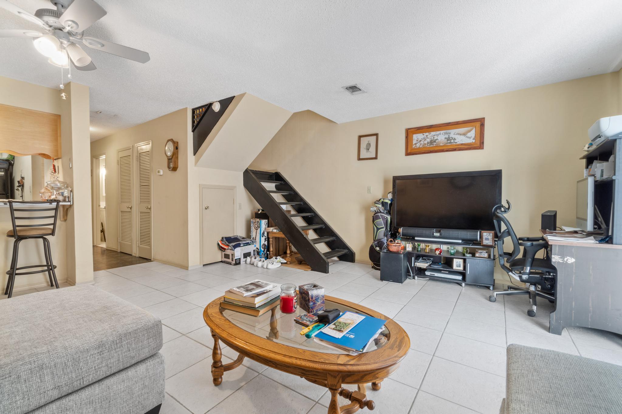 NEW WALTON VILLAGE - Residential