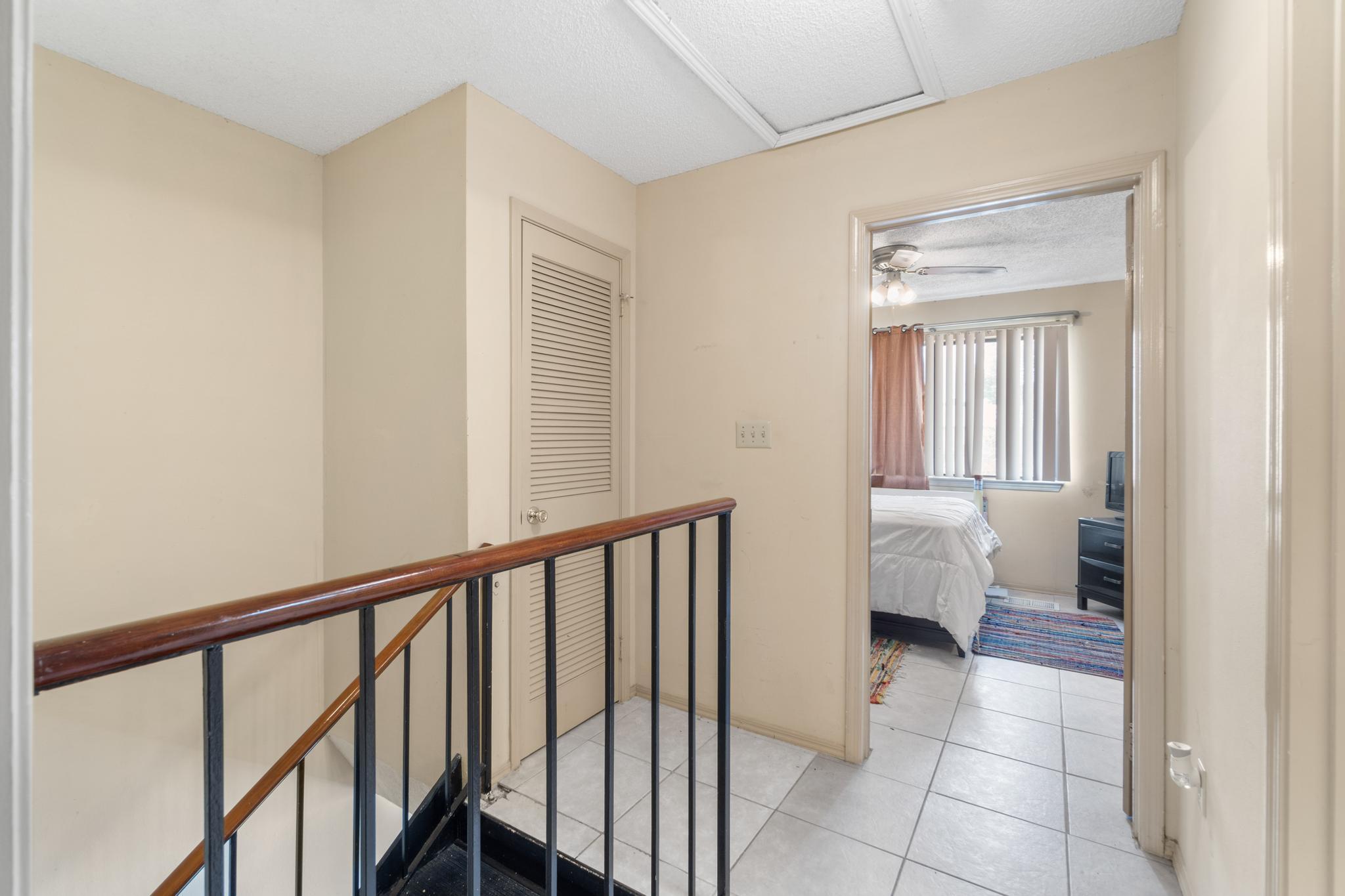 NEW WALTON VILLAGE - Residential