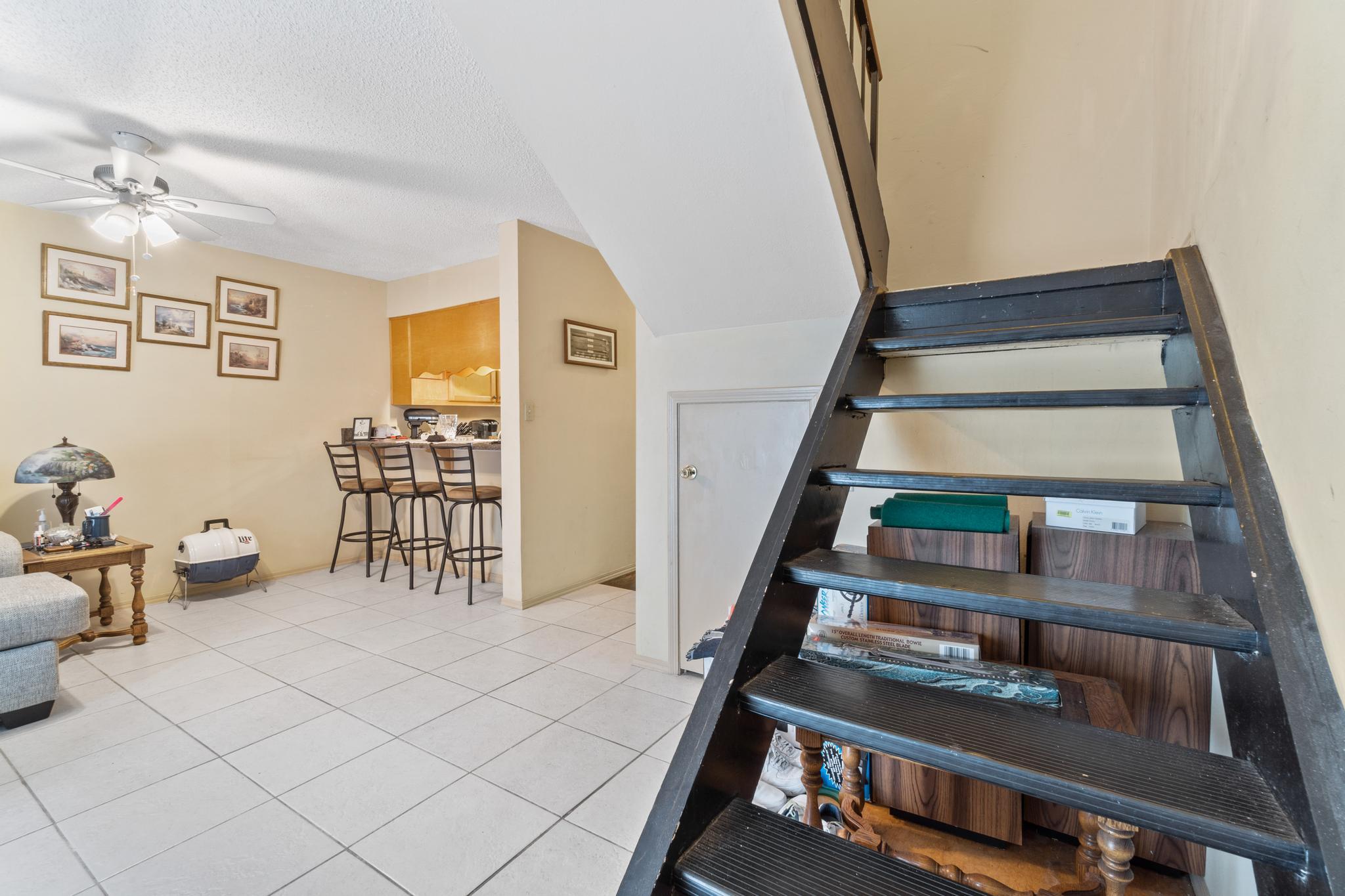 NEW WALTON VILLAGE - Residential