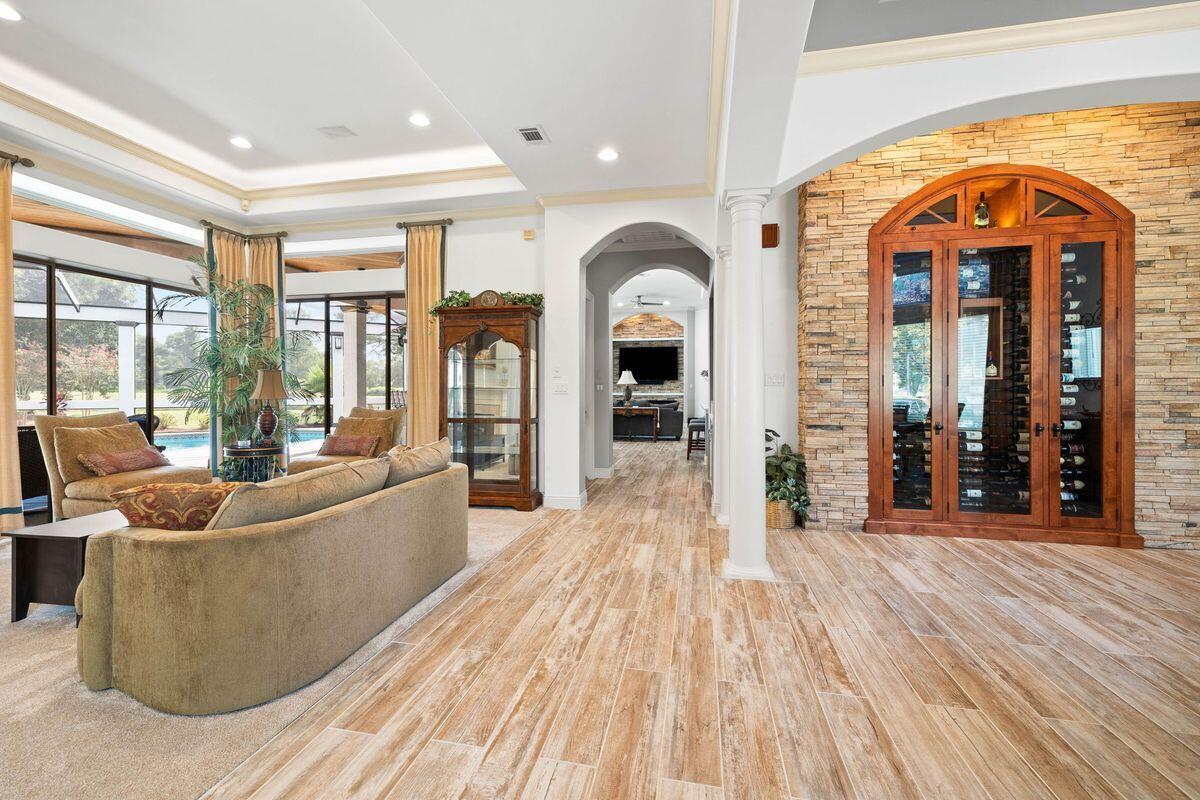 REGATTA BAY - Residential