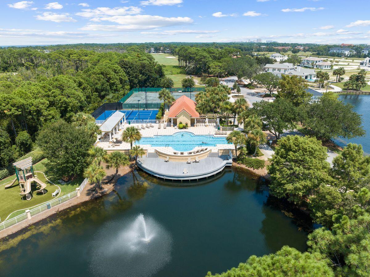 REGATTA BAY - Residential