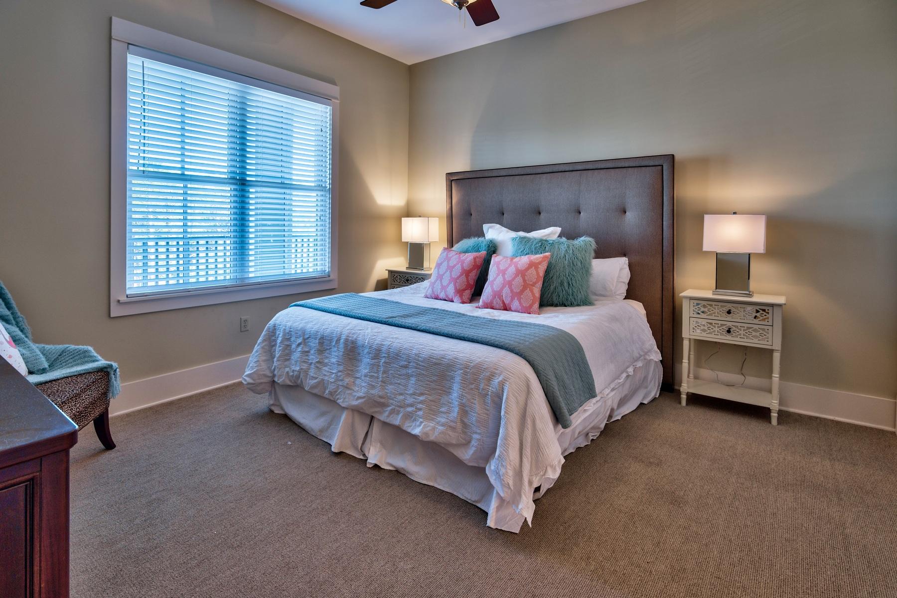 REDFISH VILLAGE - Residential