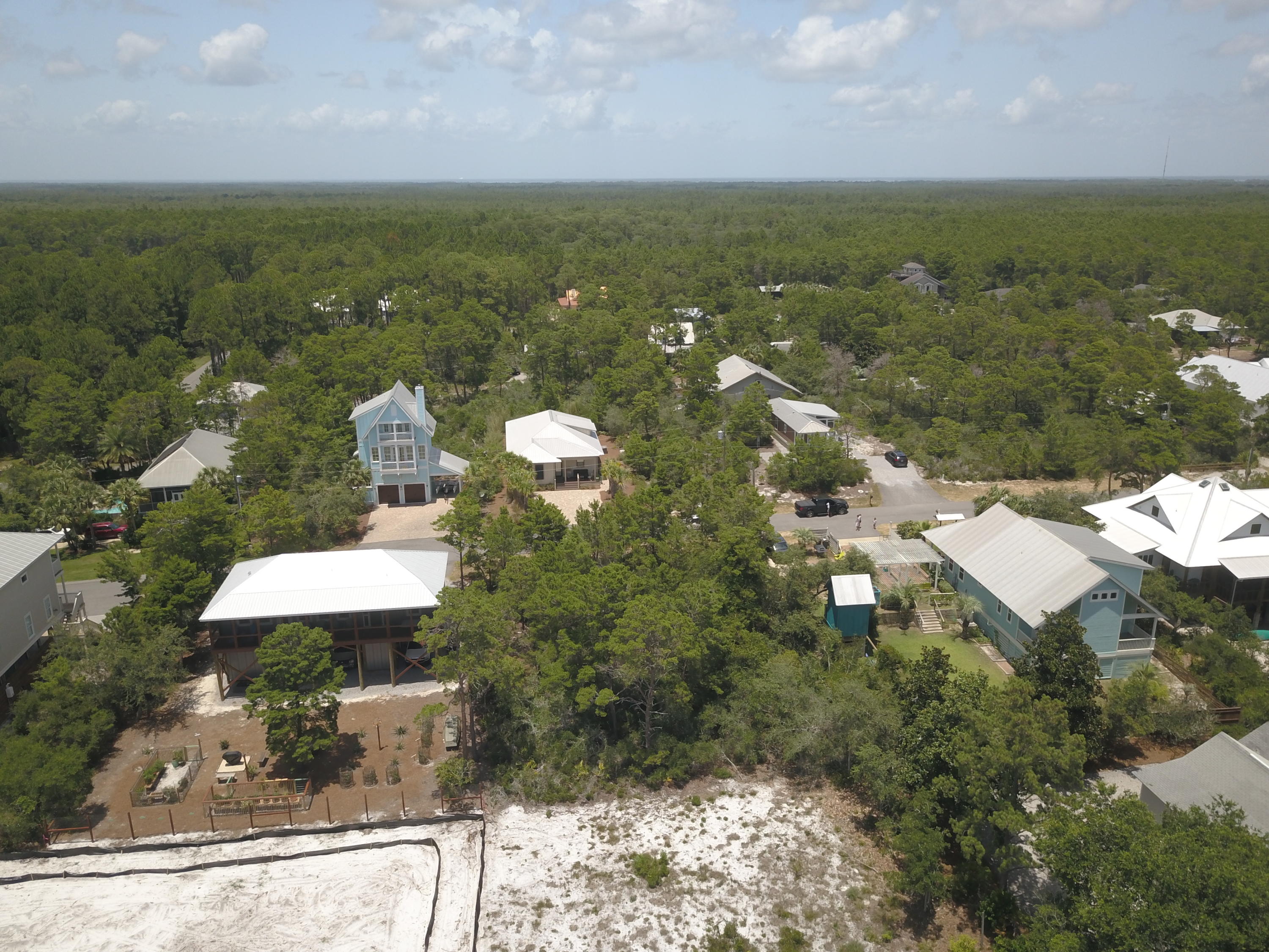 GULF HILLS ESTATES UNREC - Land