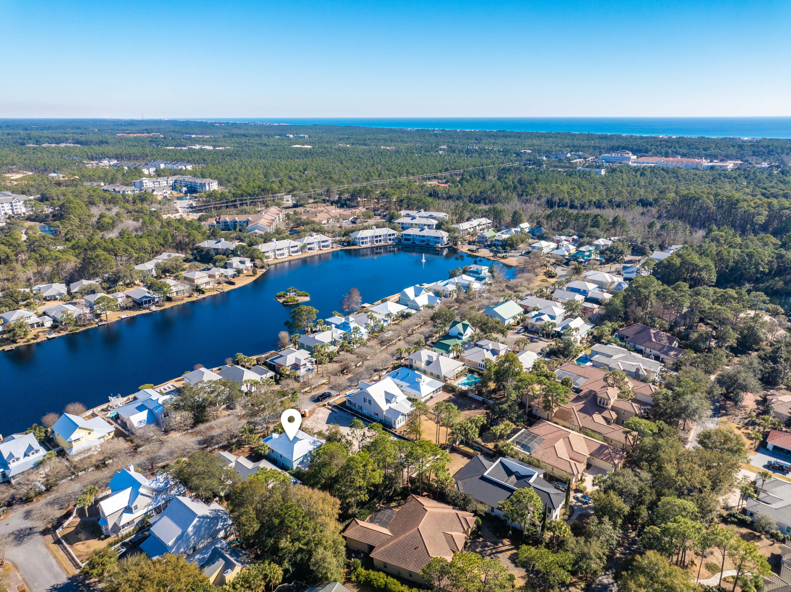 CRYSTAL LAKE - Residential