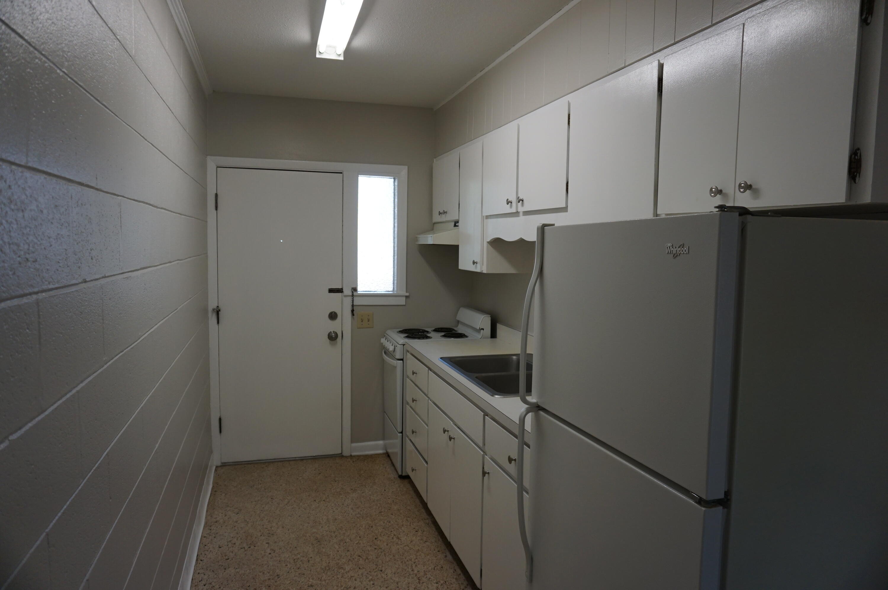 PORT DIXIE - Residential Lease