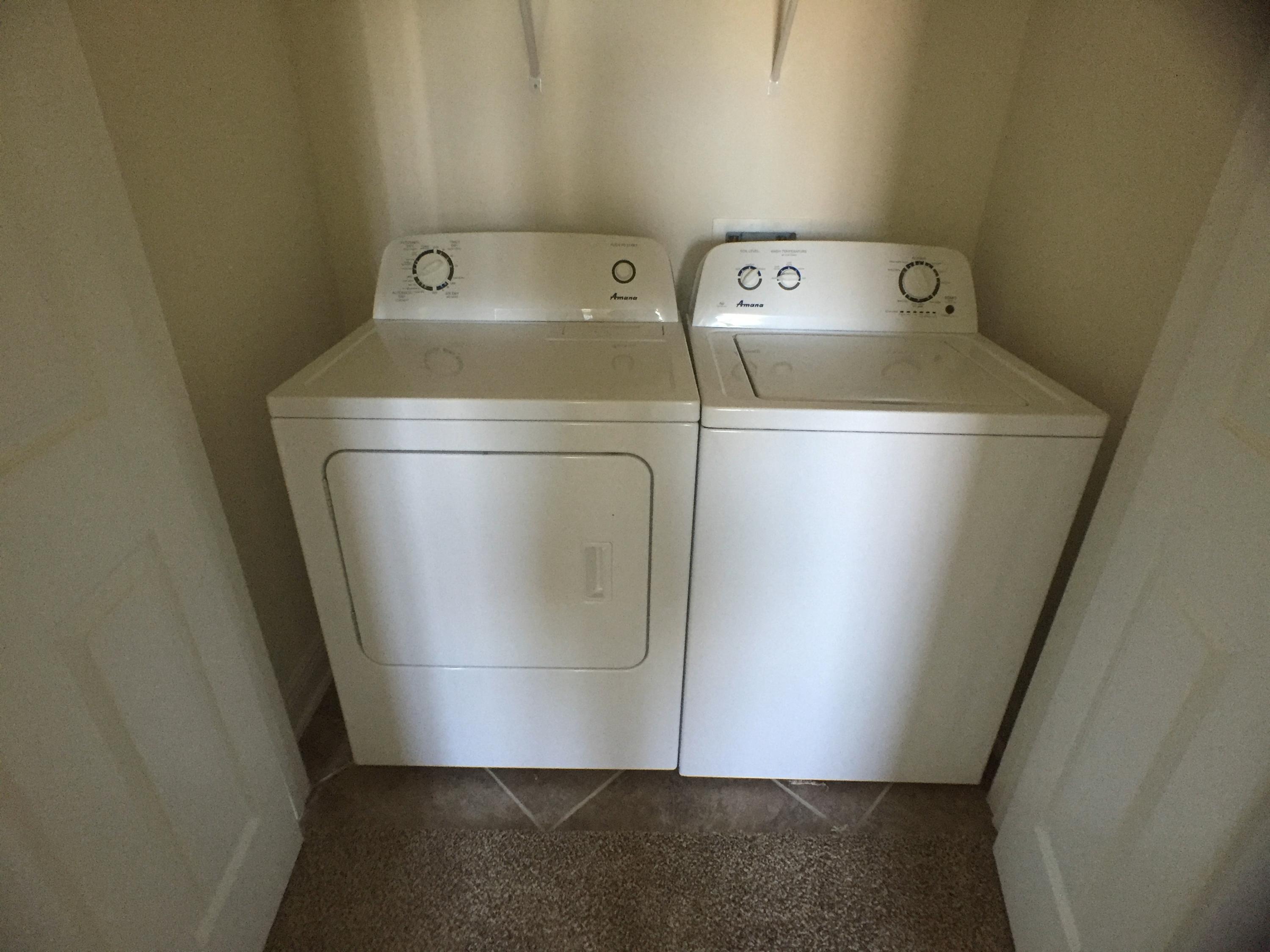 RESERVE POINTE - Residential Lease