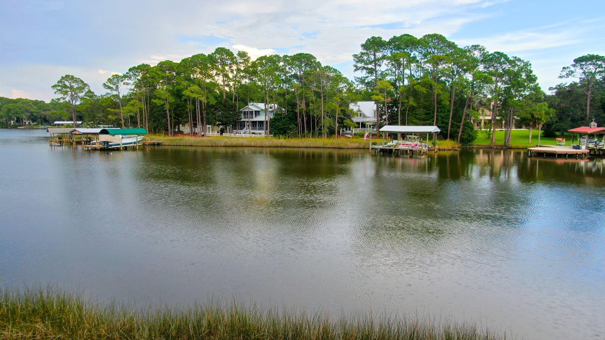 BOTANY BAYOU - Land