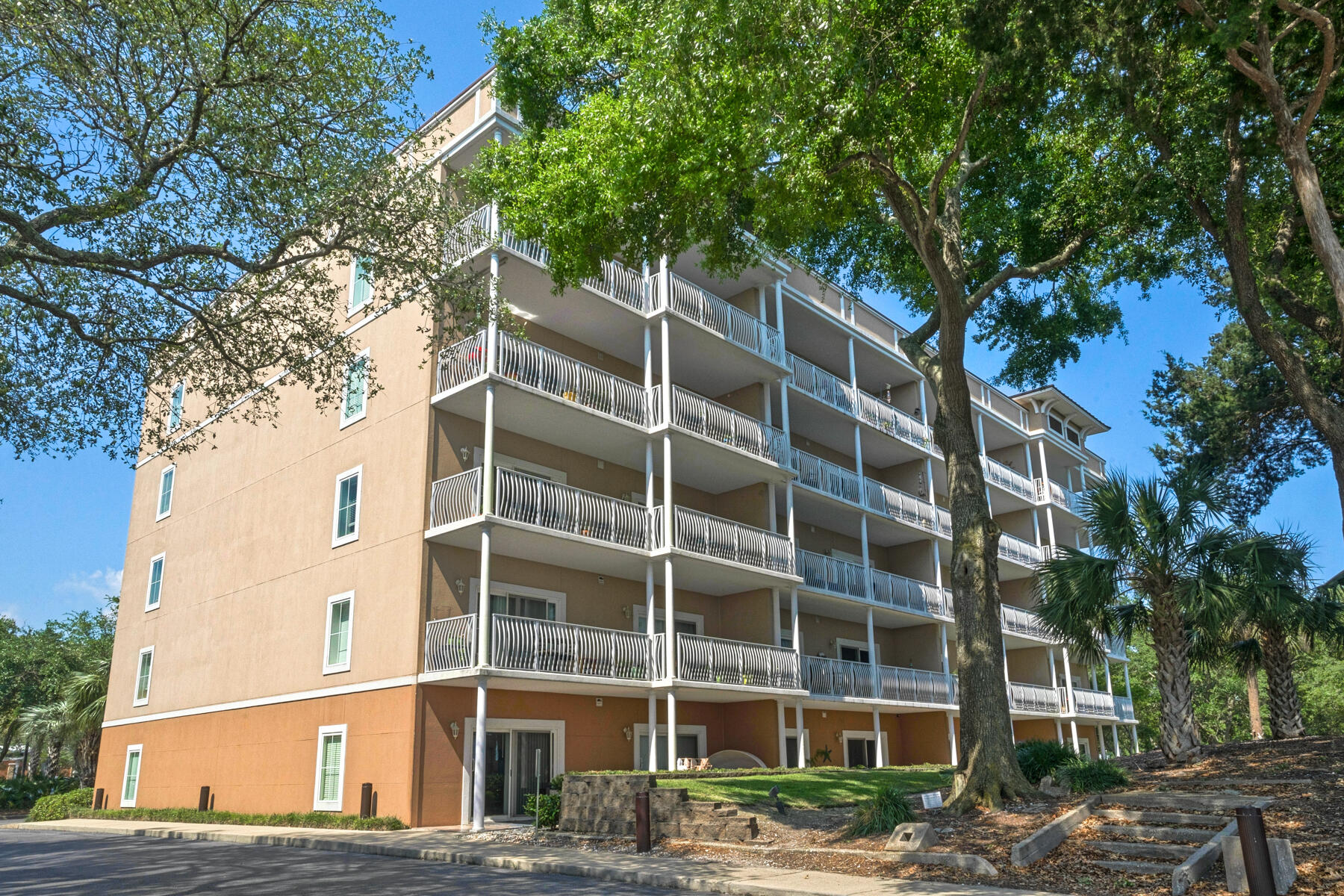 INDIANOLA ON THE WATER - Residential Lease