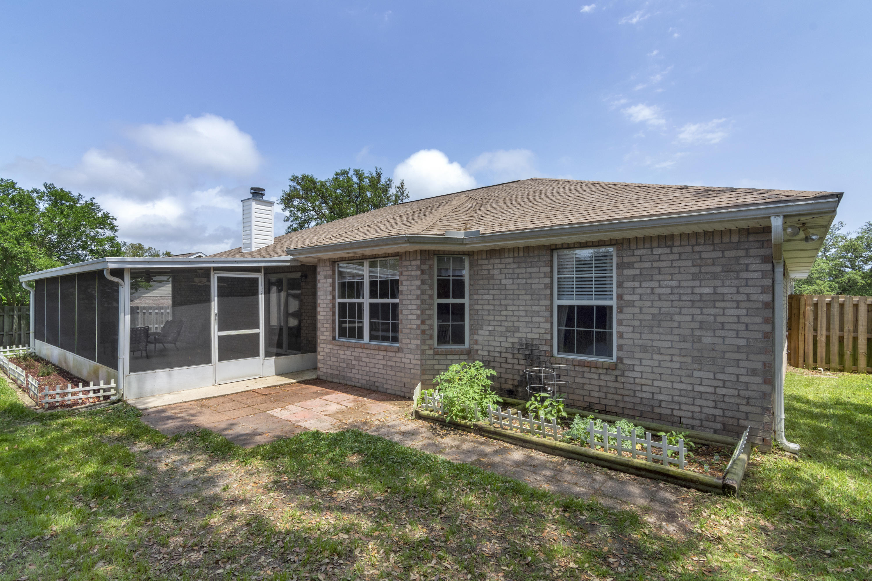 SPANISH TRACE ESTATES - Residential