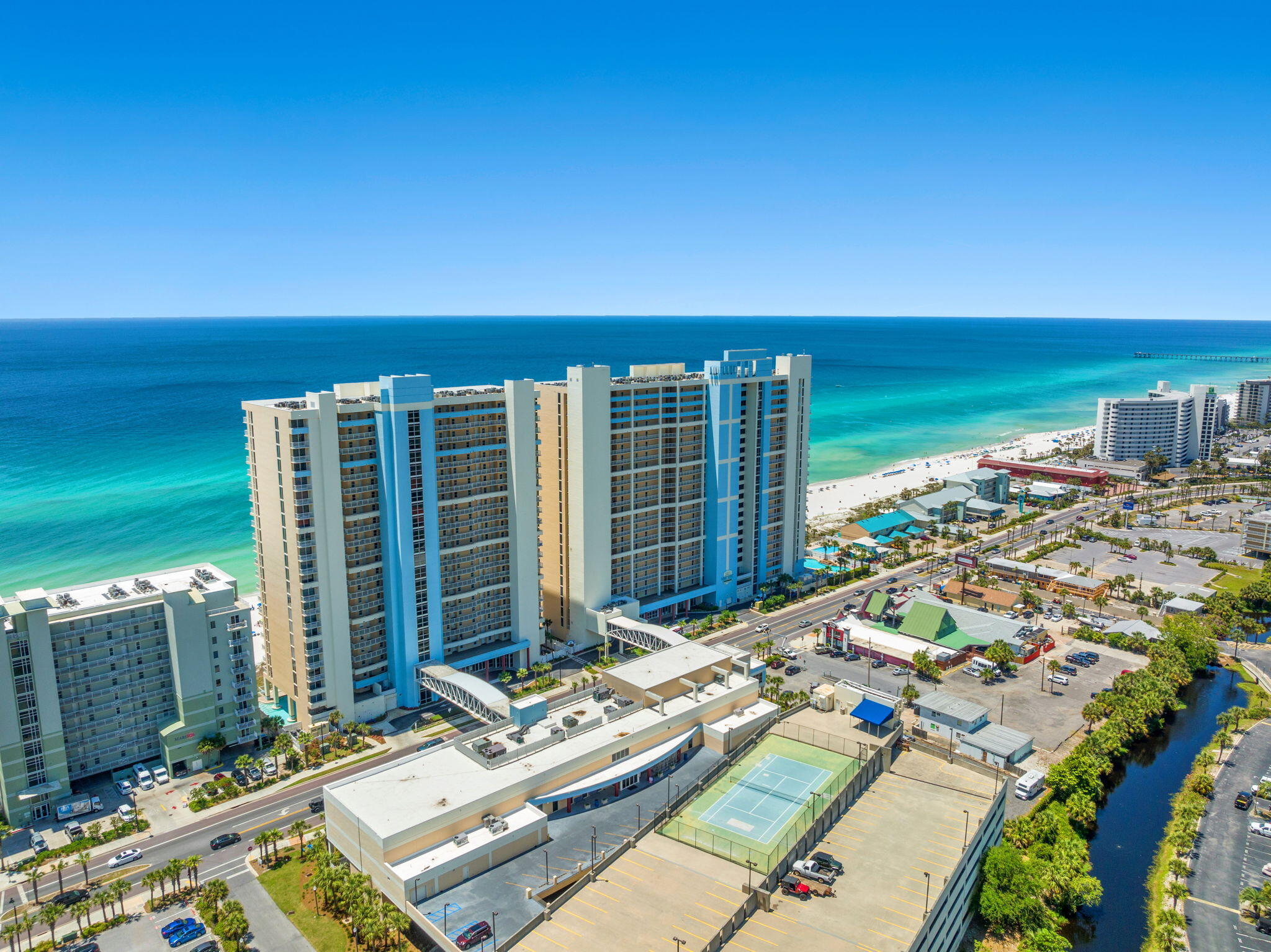MAJESTIC BEACH TOWERS I - Residential