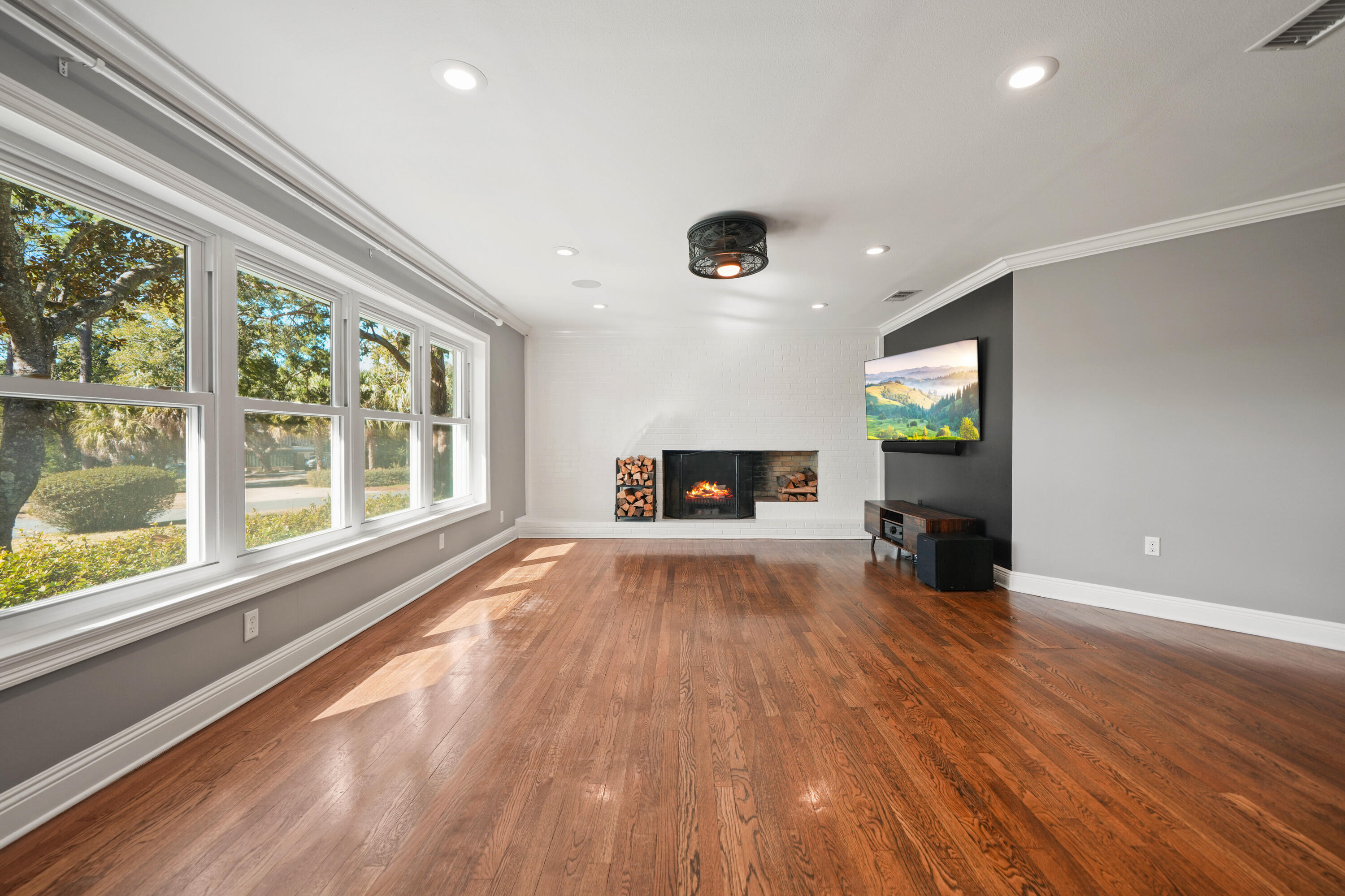 LONGWOOD - Residential