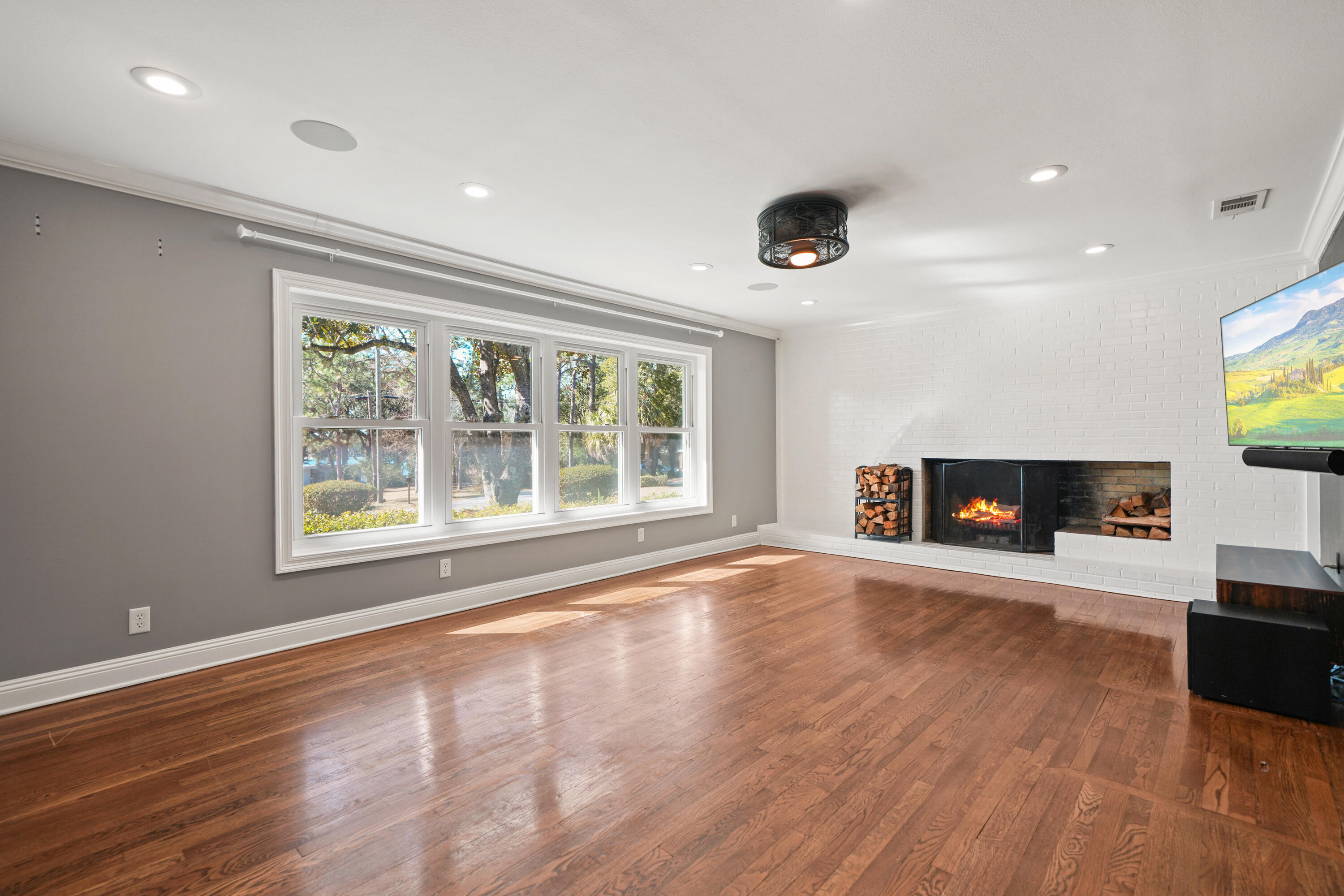 LONGWOOD - Residential