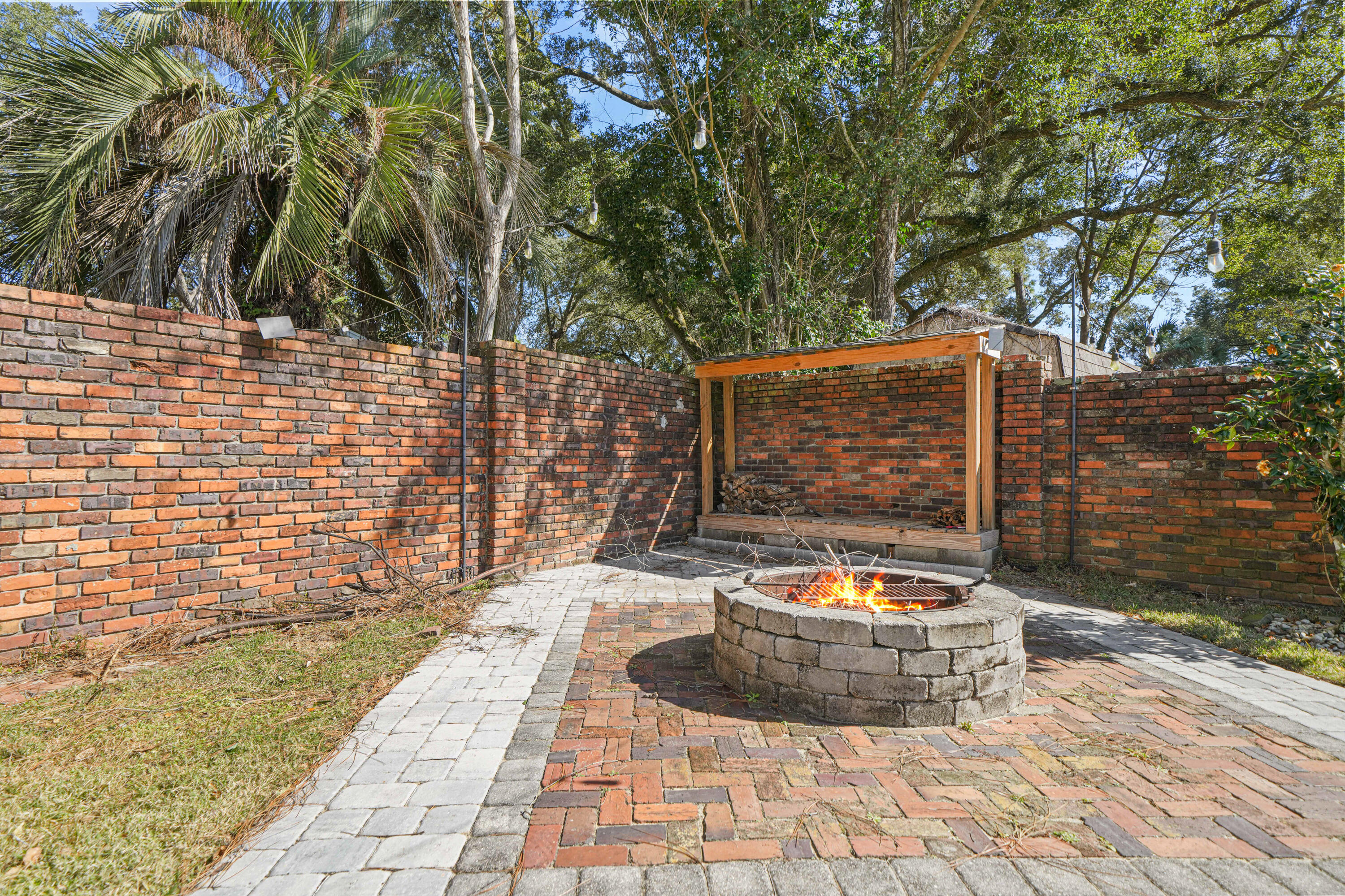 LONGWOOD - Residential