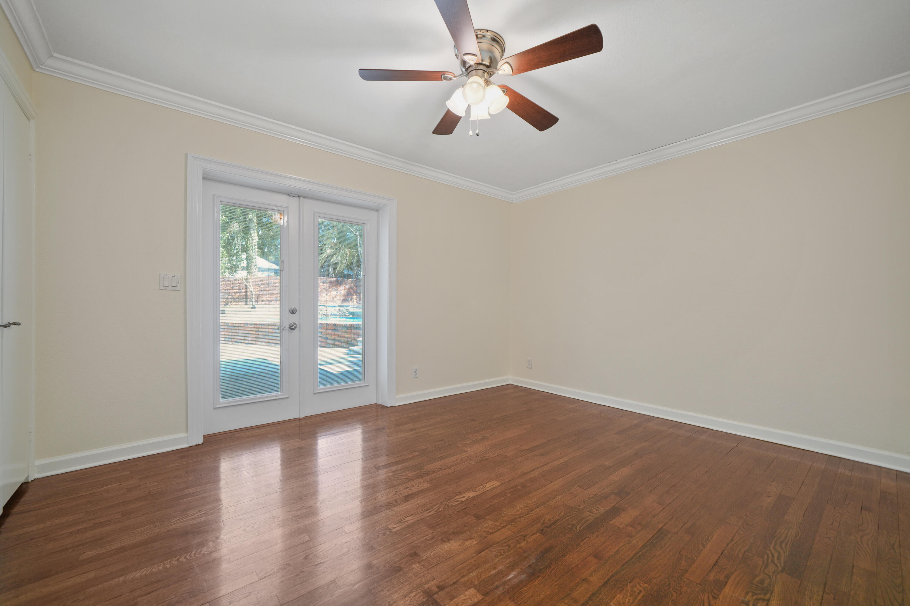 LONGWOOD - Residential