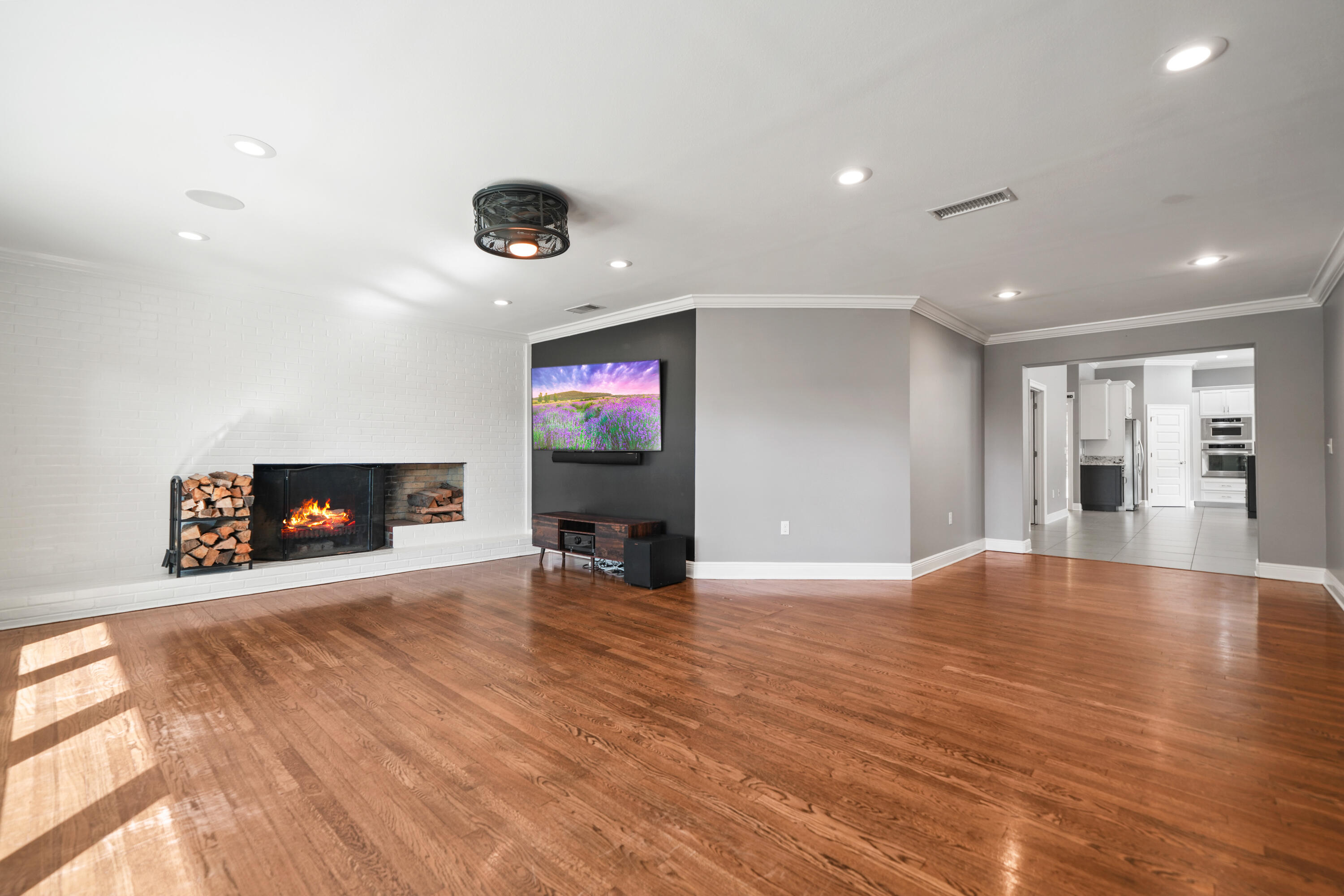 LONGWOOD - Residential