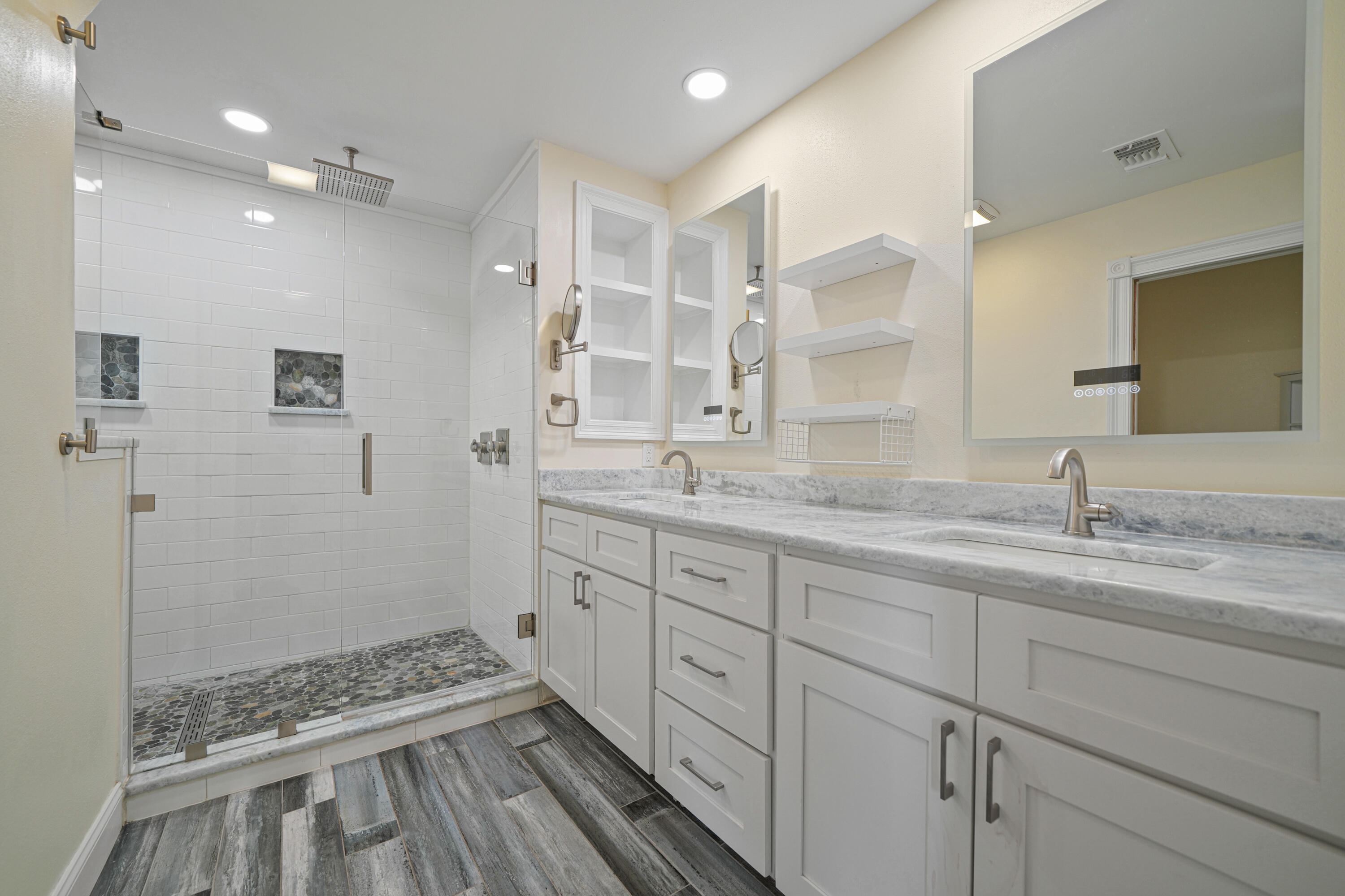 LONGWOOD - Residential