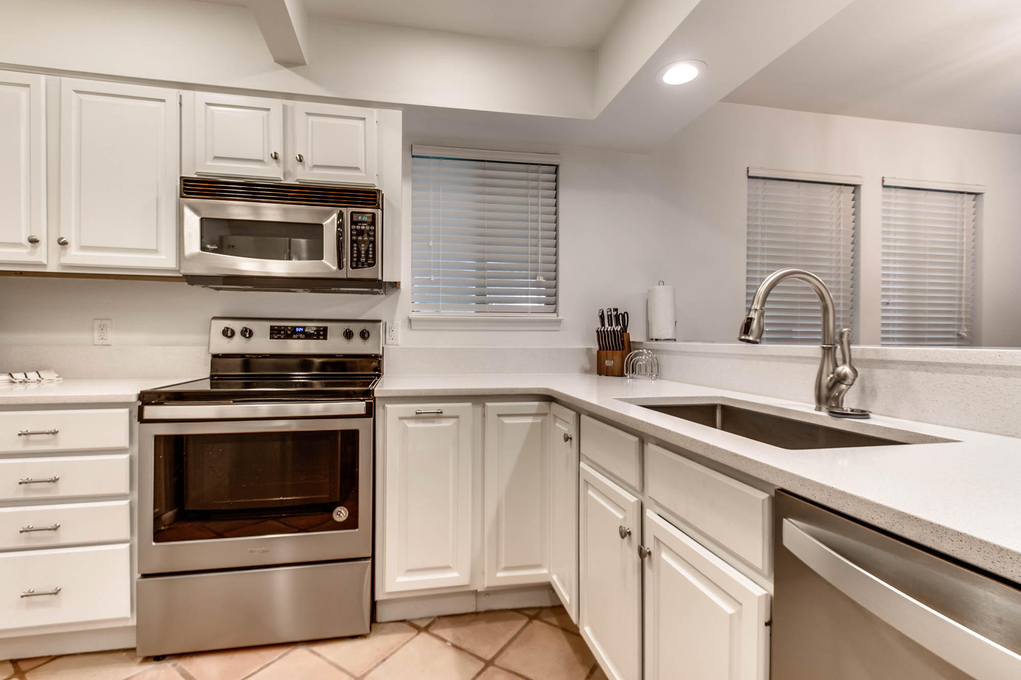 TOPS'L TENNIS VILLAGE - Residential Lease