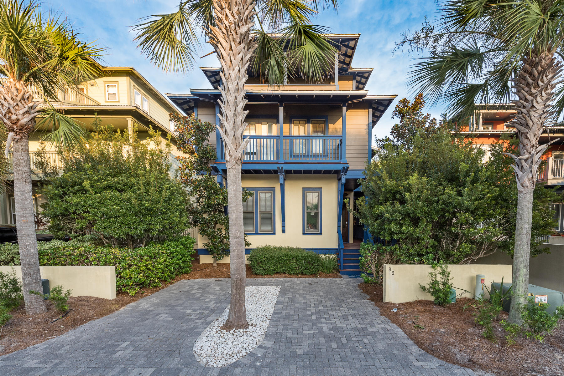 WATER'S EDGE - Residential