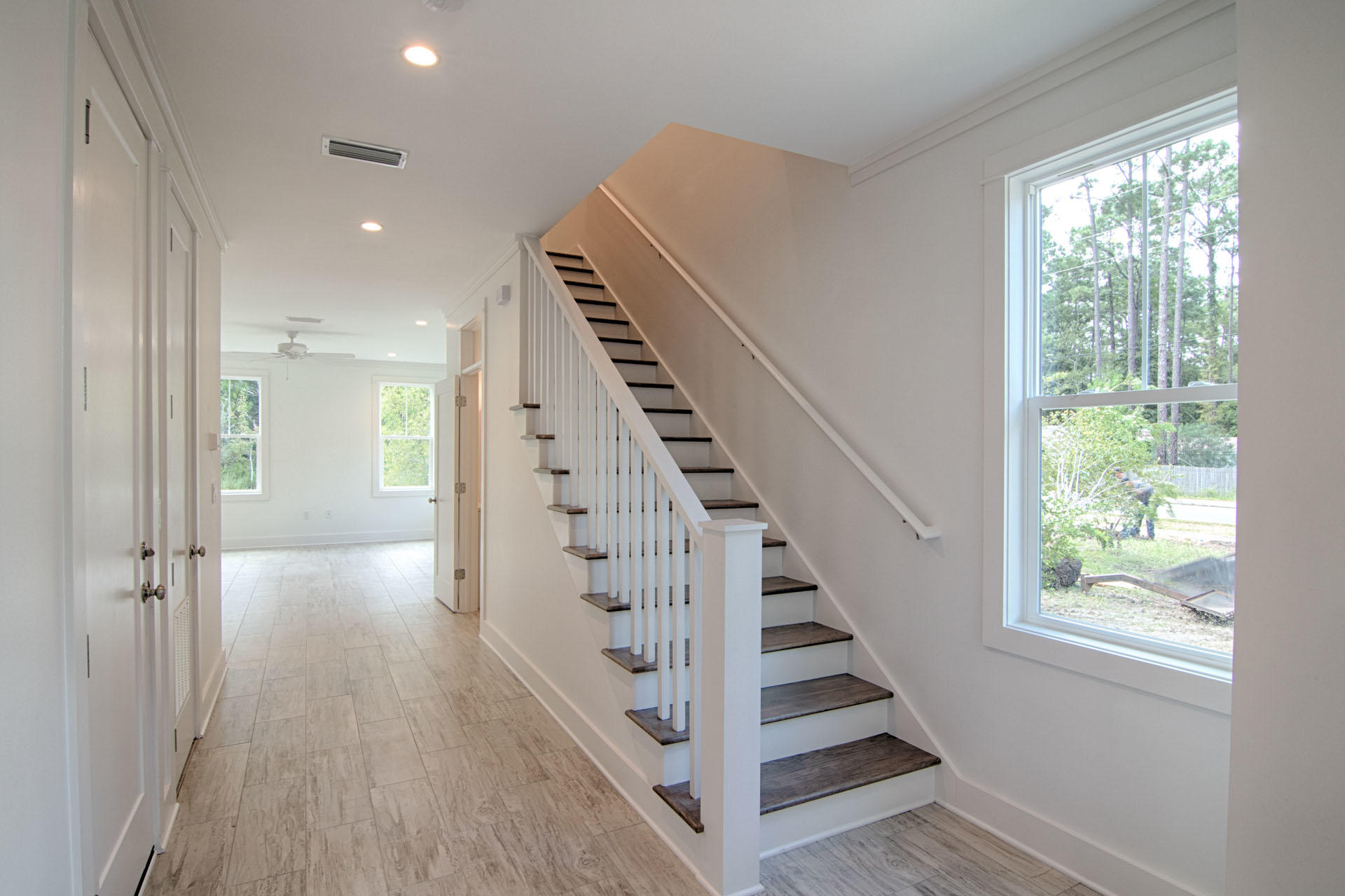 LIGHTHOUSE POINTE - Residential Lease