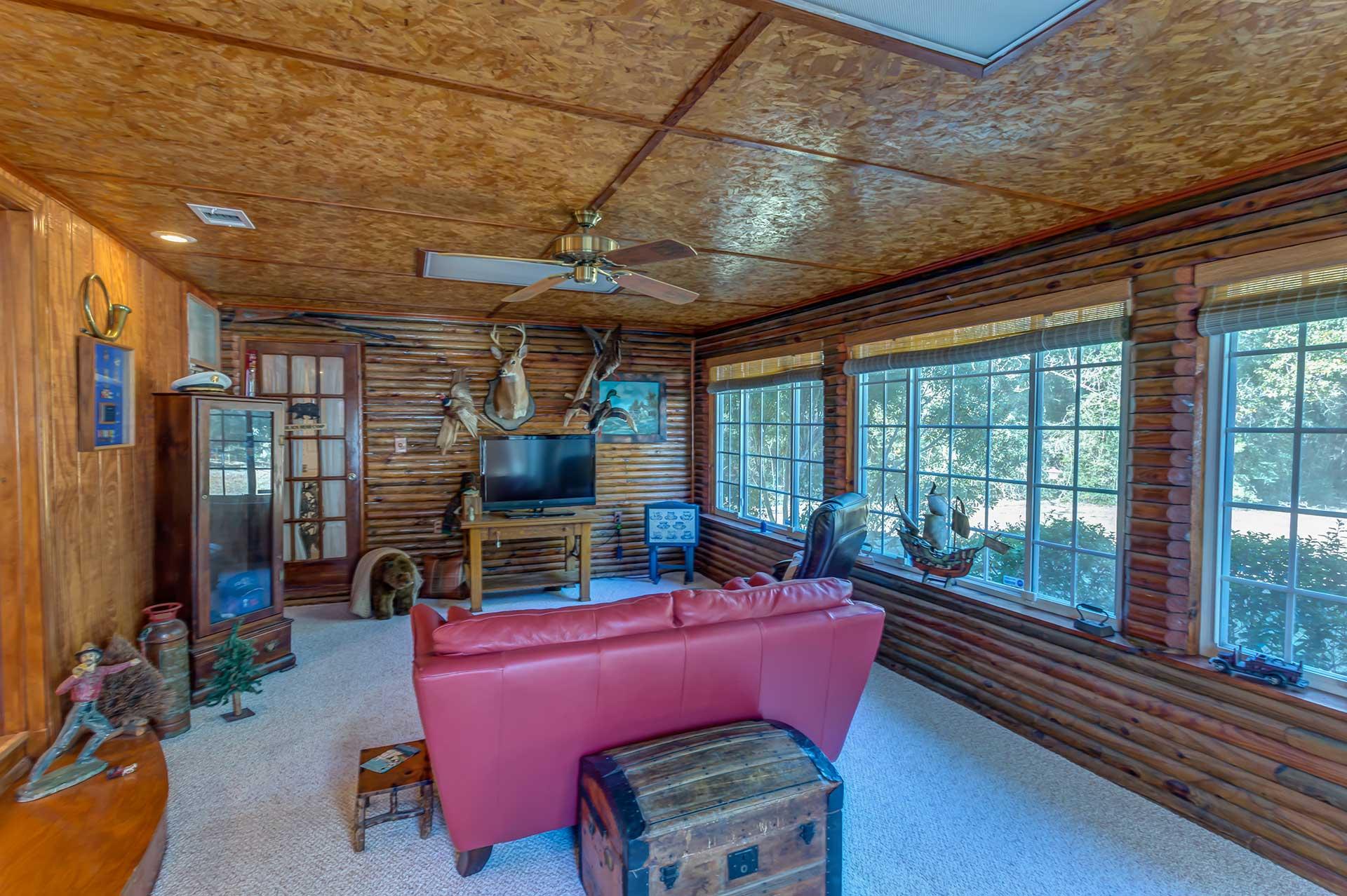 NO RECORDED SUBDIVISION - Residential