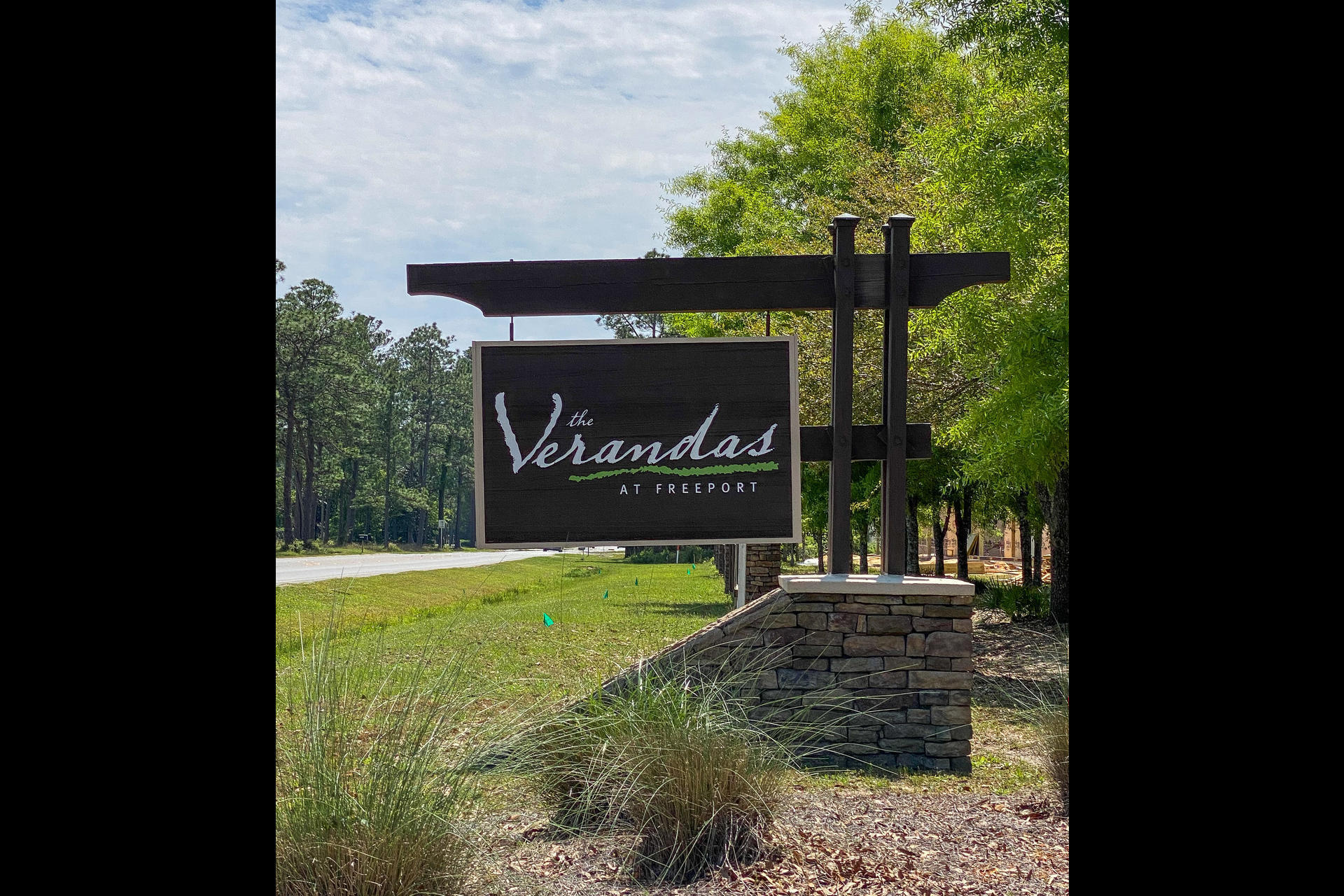 VERANDAS AT FREEPORT - Residential Lease