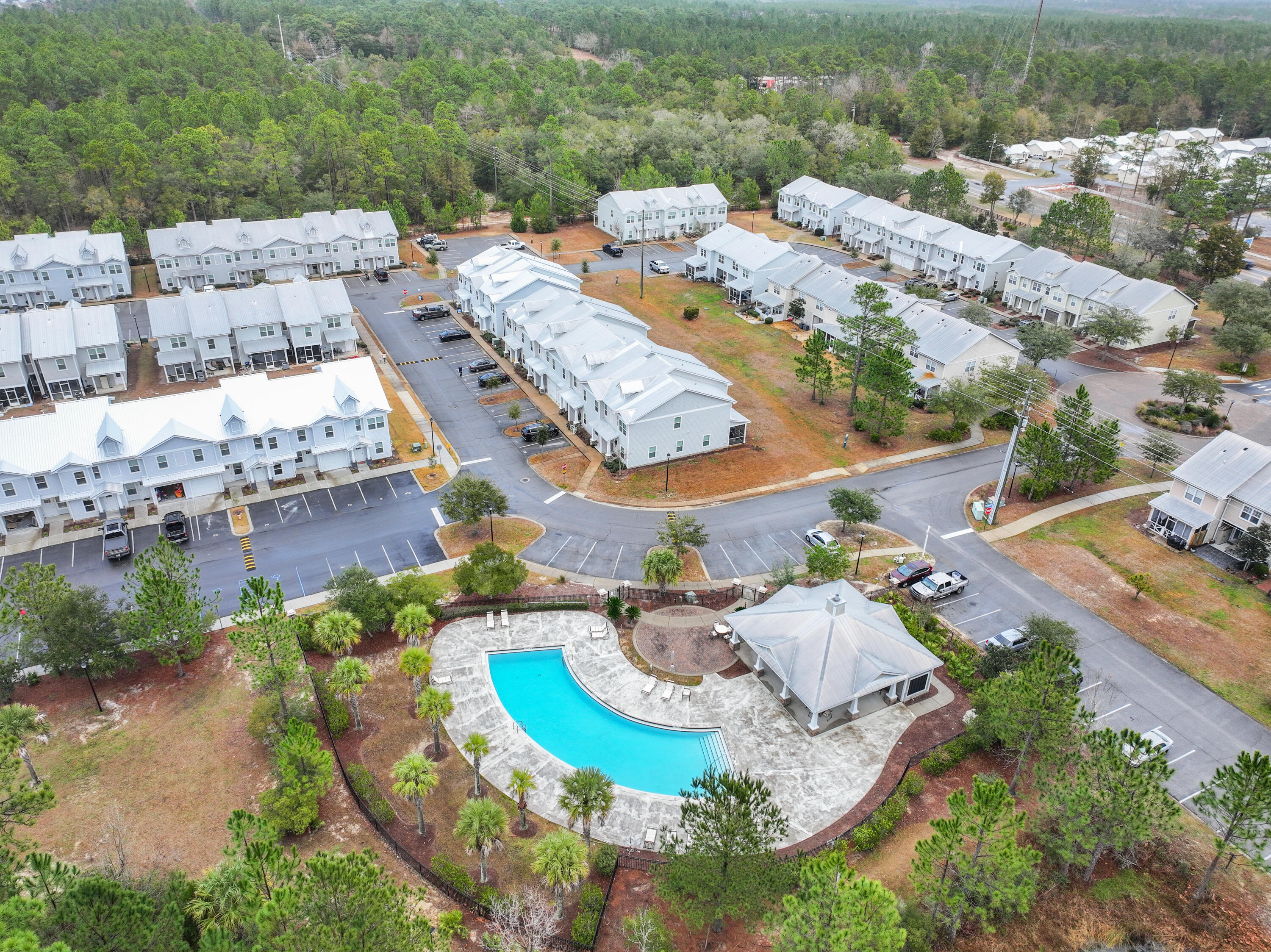 VERANDAS AT FREEPORT - Residential Lease