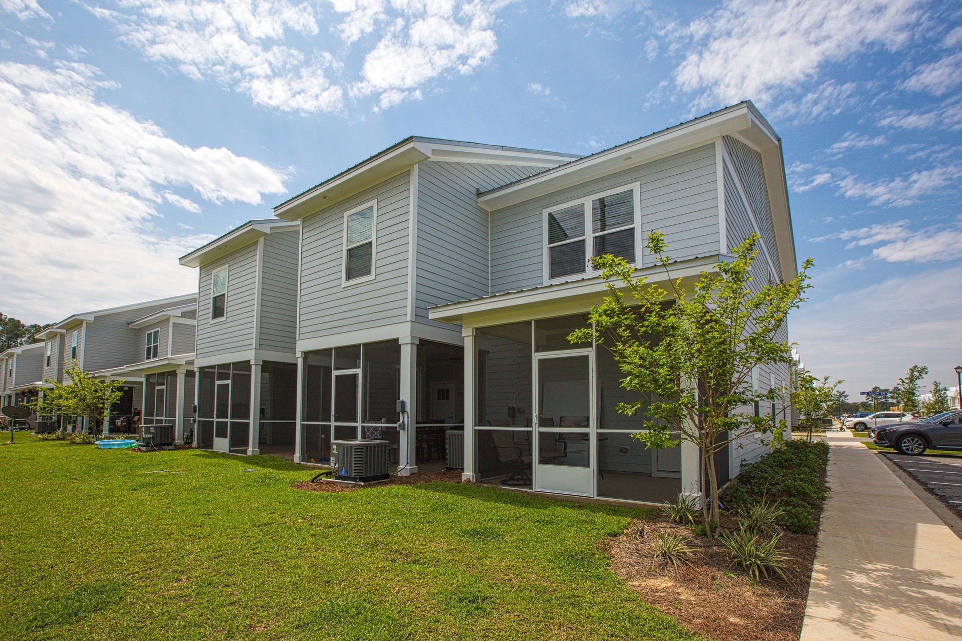 VERANDAS AT FREEPORT - Residential Lease