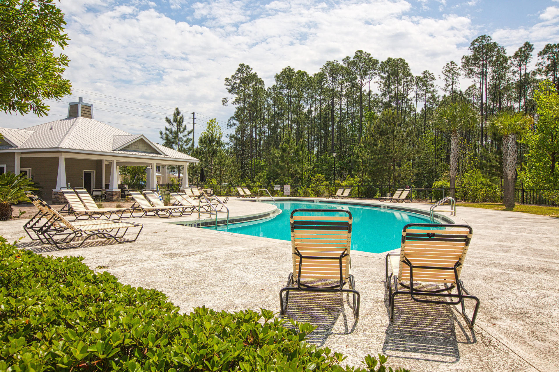 VERANDAS AT FREEPORT - Residential Lease