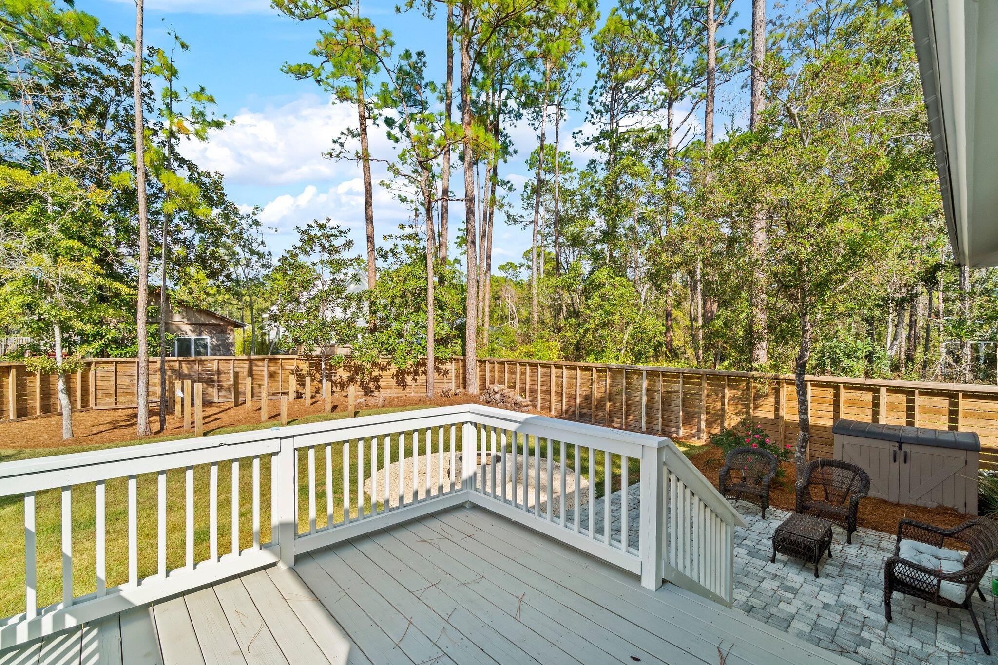 MAGNOLIA BEACH - Residential Lease