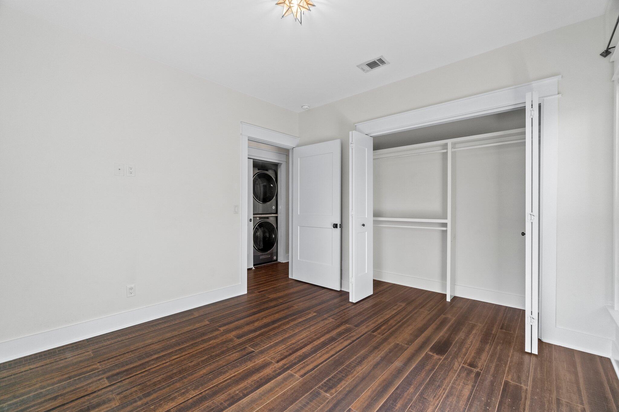 MAGNOLIA BEACH - Residential Lease