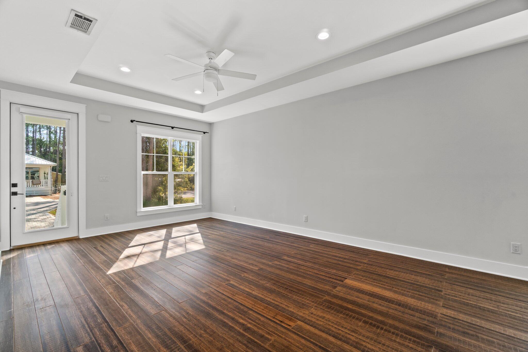 MAGNOLIA BEACH - Residential Lease