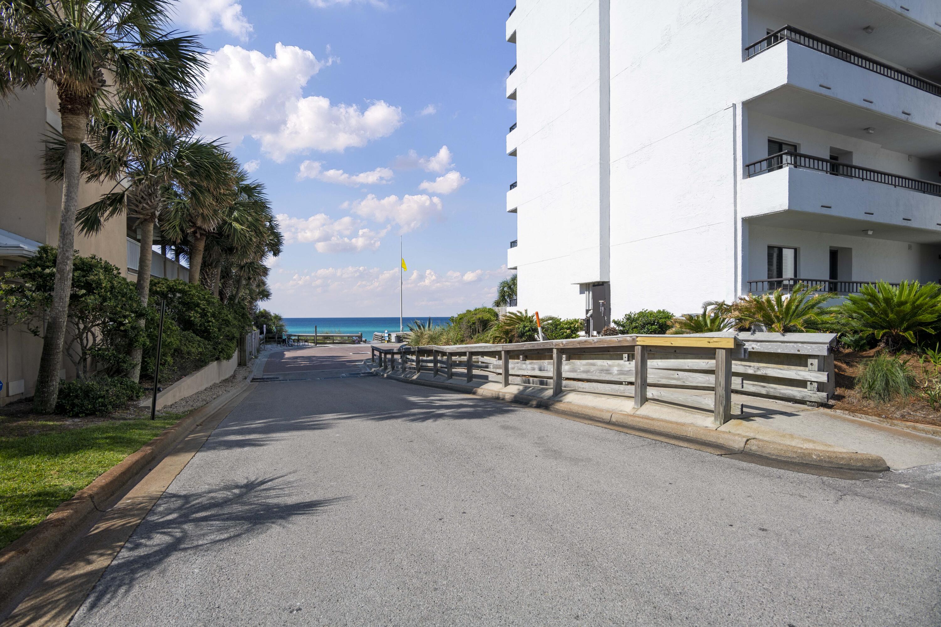CASSINE GARDEN TOWNHOMES PHASE III - Residential