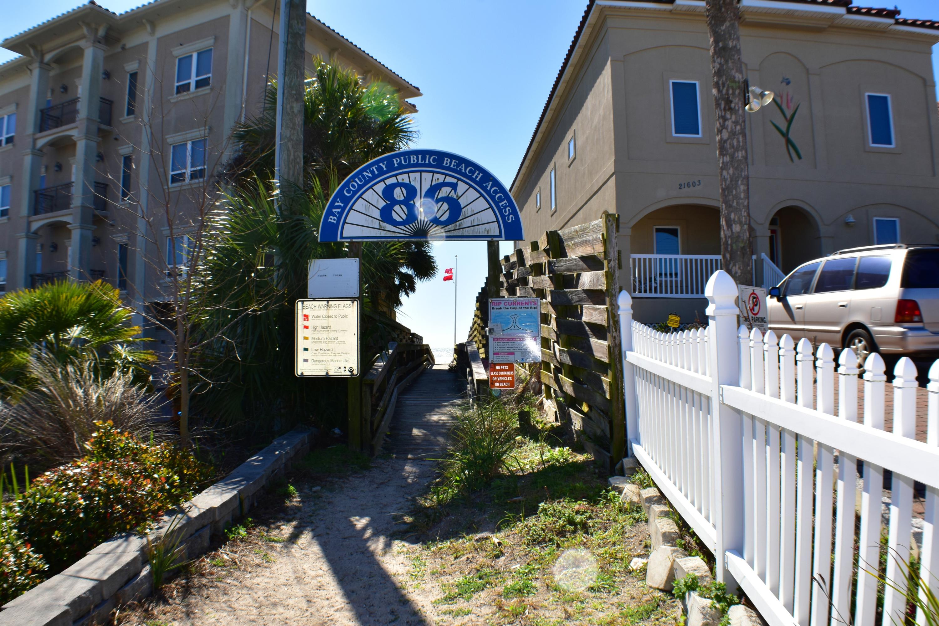 RIVIERA BEACH - Residential