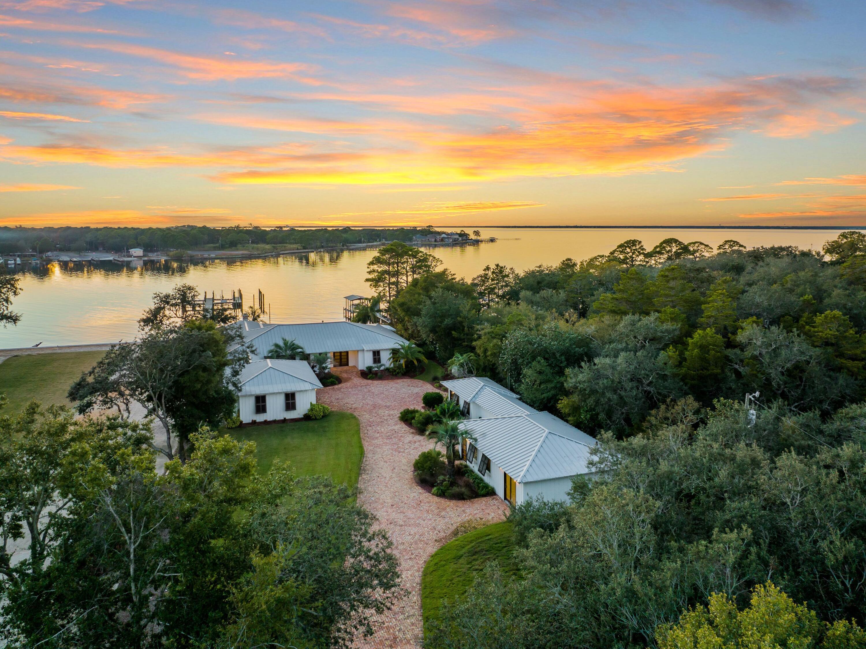 JOES BAYOU 1ST ADDN - Residential