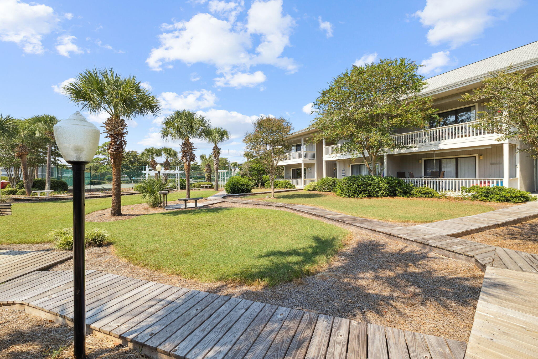 BEACHWOOD VILLAS CONDO - Residential