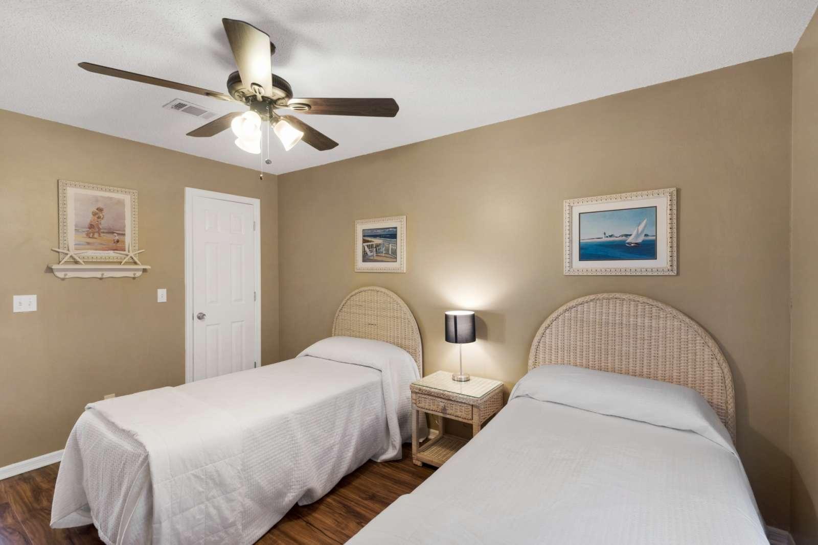 BEACHSIDE VILLAS CONDO - Residential