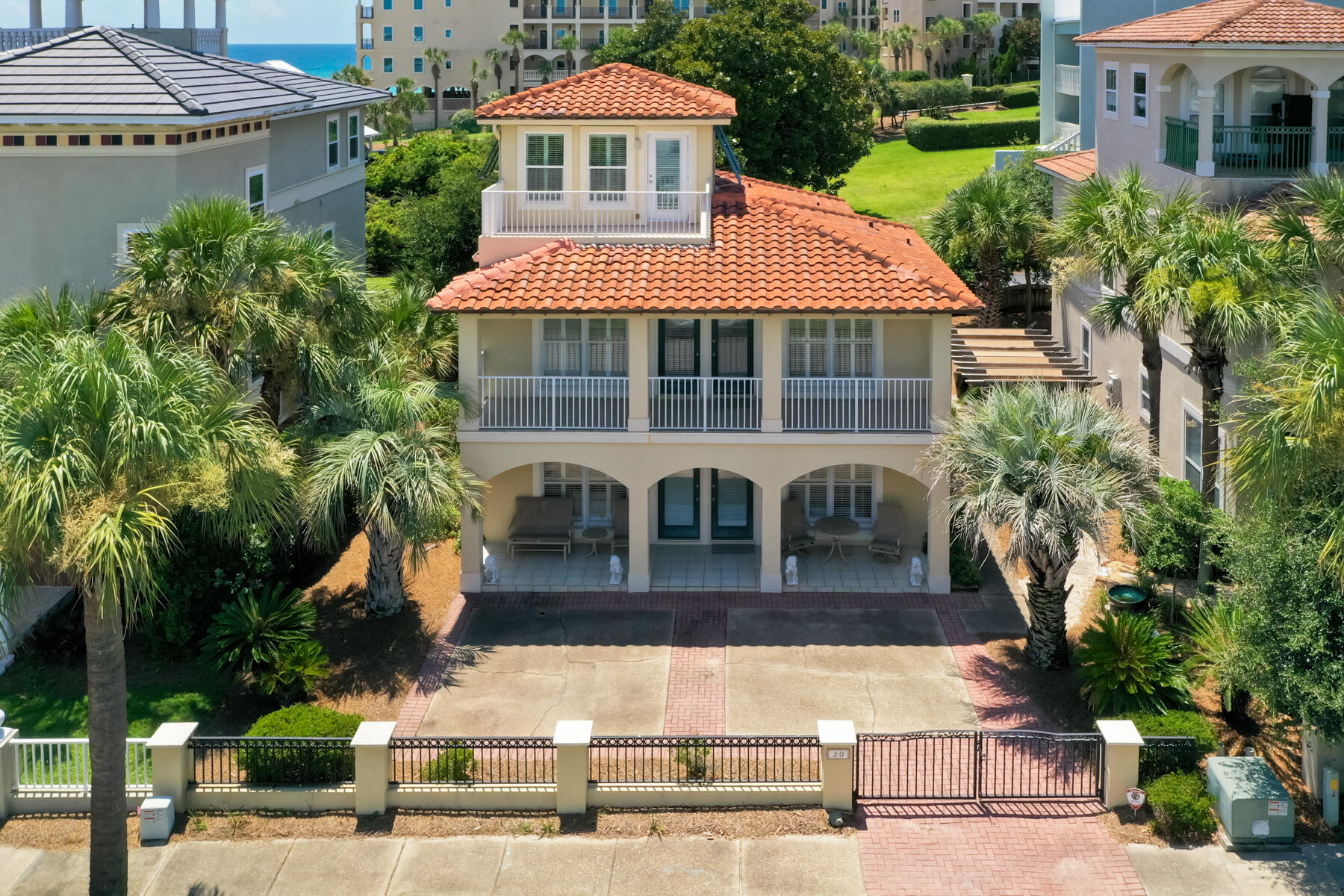 Grande Beach - Residential