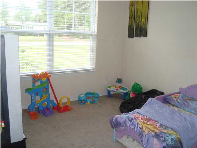 NAVARRE S/D 2ND ADDN - Residential Lease